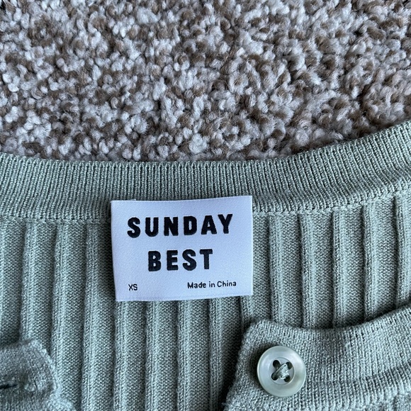 Ariztia Sunday Best Cropped Sweater - Picture 3 of 5